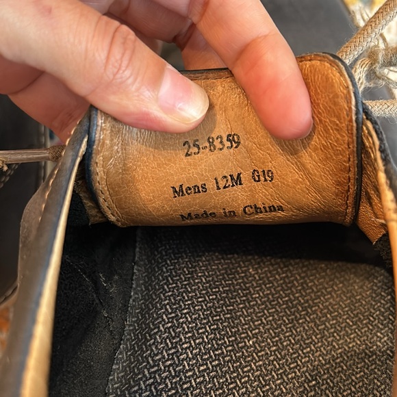 Johnston & Murphy McGuffey Plain Toe shoes - Picture 8 of 8